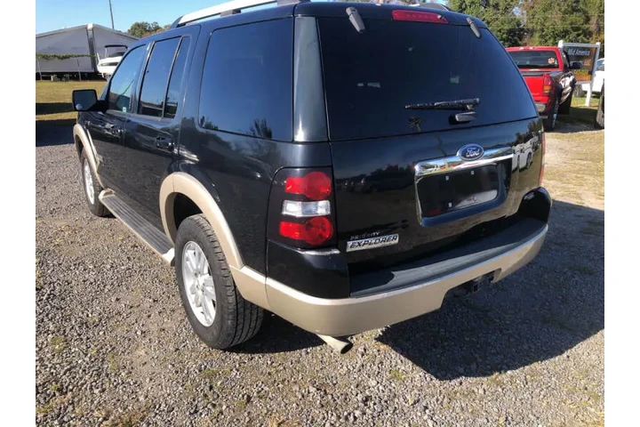 $4595 : 2007 Explorer Eddie Bauer image 5