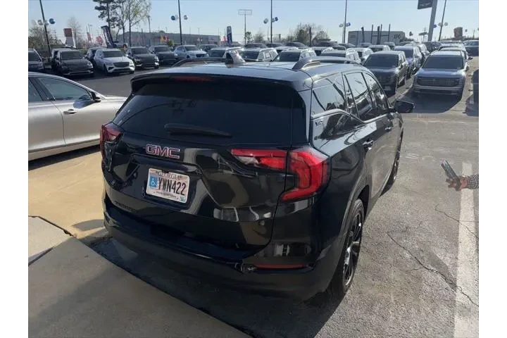 $20611 : GMC Terrain 2021 SLT 4dr SUV image 4