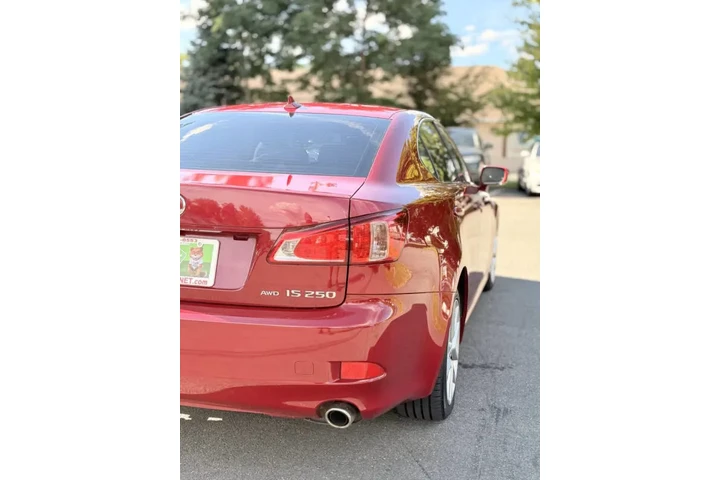 $10995 : 2012 IS 250 image 9