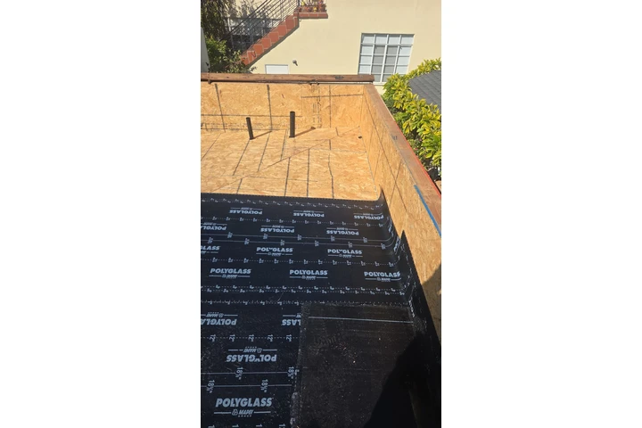 Sarmiento's Roofing image 2