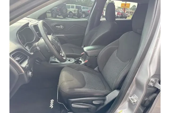 $10599 : Jeep Cherokee 2019 Latitude image 9