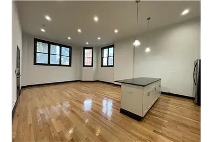 $2675 : Rental property with 2 bedro image 5