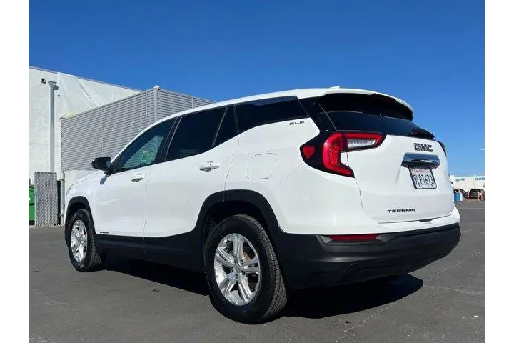 $20998 : GMC Terrain 2024 SLE 4dr SUV image 3