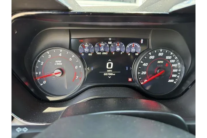 $35996 : Chevrolet Camaro 2021 SS 2dr image 7