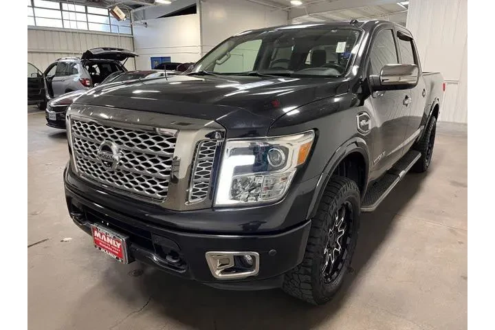 $23941 : Nissan Titan 2017 4x4 Platin image 7