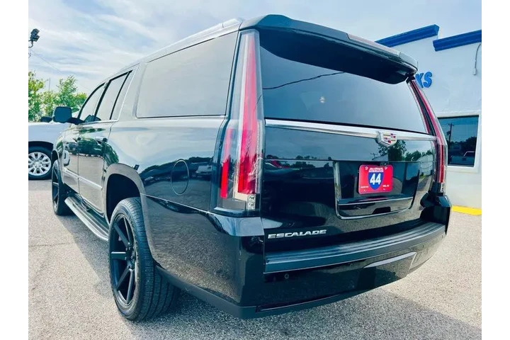 $23995 : 2018 Escalade ESV 2WD Luxury image 5