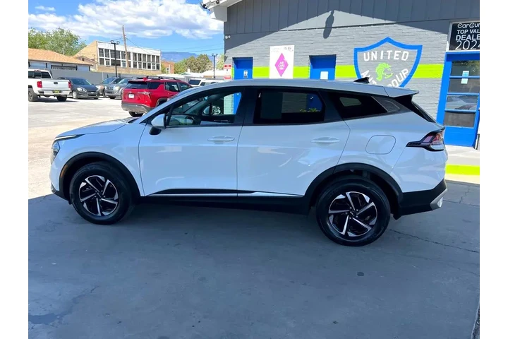 2023 Sportage LX Hybrid 4D SU image 8