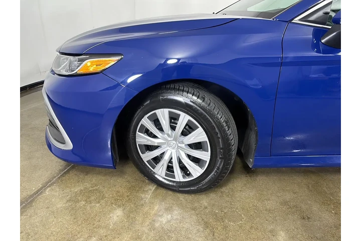 $23989 : Silver Certified 2024 Camry H image 5