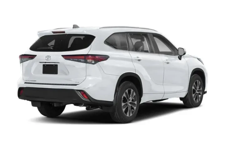 $37611 : Toyota Highlander 2023 AWD X image 3