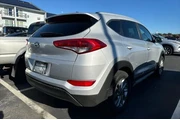 $14990 : Hyundai TUCSON 2017 SE Plus thumbnail