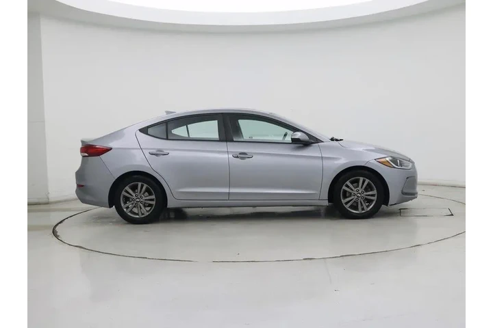 $12998 : Hyundai ELANTRA 2017 Value E image 7