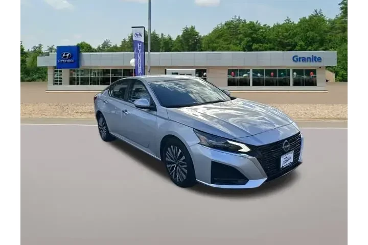 $16990 : Nissan Altima 2023 2.5 SV 4d image 5