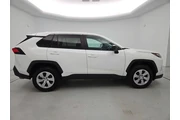 $27998 : Toyota RAV4 2024 AWD LE 4dr thumbnail