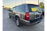$7980 : 2012 Suburban 4WD 4dr 1500 LT thumbnail