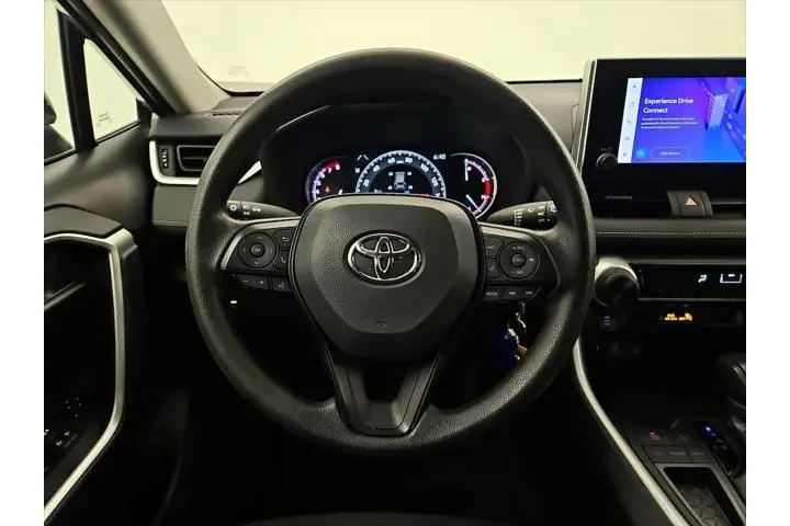 $23998 : Toyota RAV4 2024 LE 4dr SUV image 10