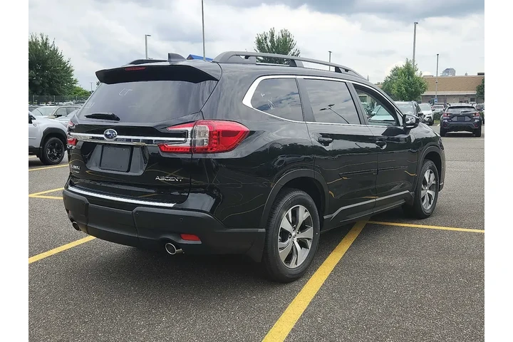 $37445 : Subaru Ascent 2025 AWD Premi image 4