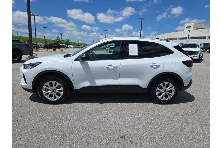 $24000 : Ford Escape 2025 AWD Active image 2