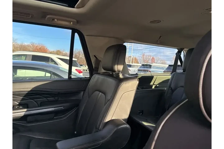 $31981 : Ford Expedition MAX 2020 4x4 image 10