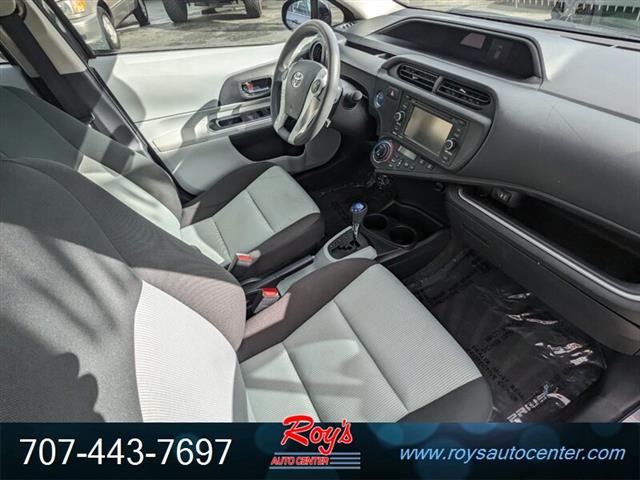 $15995 : 2014 Prius c Three Hatchback image 9