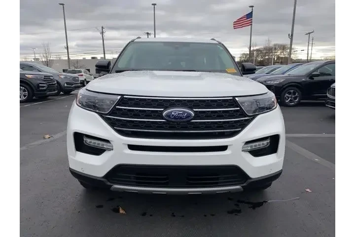 $30975 : Ford Explorer 2023 AWD XLT 4 image 2