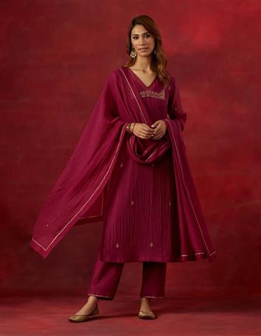 $102 : Eid Outfit For Women image 1