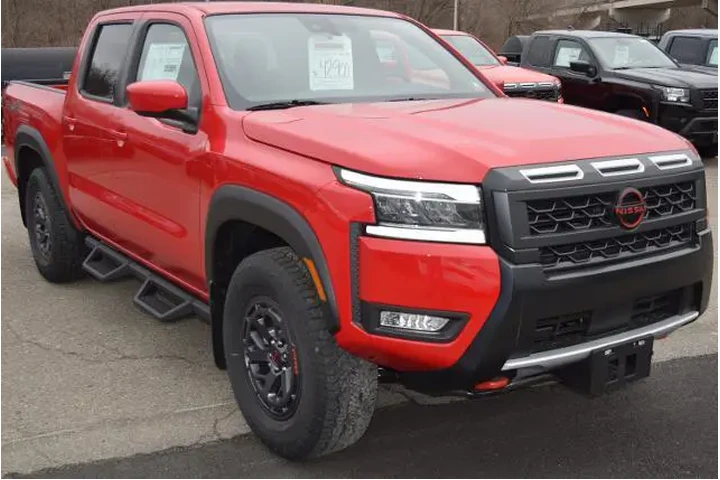 $39900 : Nissan Frontier 2025 4x4 PRO image 5
