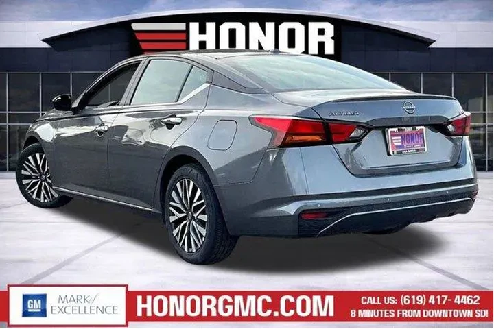 $21988 : Nissan Altima 2025 2.5 SV 4d image 4