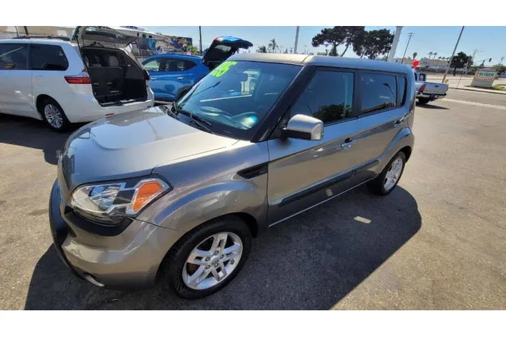 $7995 : 2011 Soul ! image 6