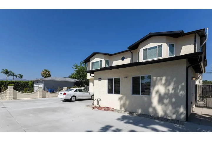 $1275 : Charming Home for Rent !! image 7