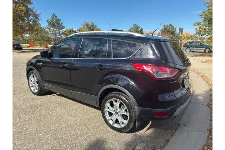 $8987 : Ford Escape 2016 Titanium 4d image 4