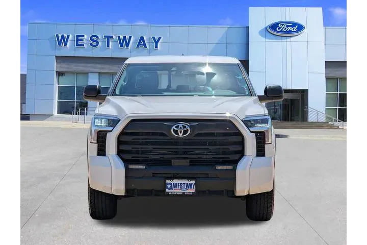 $35999 : Toyota Tundra 2024 4x4 SR5 4 image 8