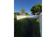 $1400 : Se renta habitación thumbnail