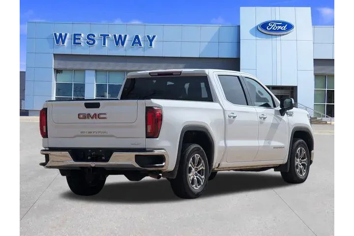 $36970 : GMC Sierra 1500 2024 4x2 SLT image 3