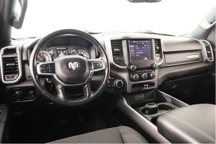 $32828 : Ram 1500 2023 4x4 Big Horn 4 image 2