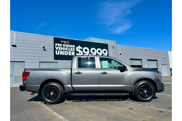 $17997 : Nissan Titan 2022 4x2 S 4dr image 6