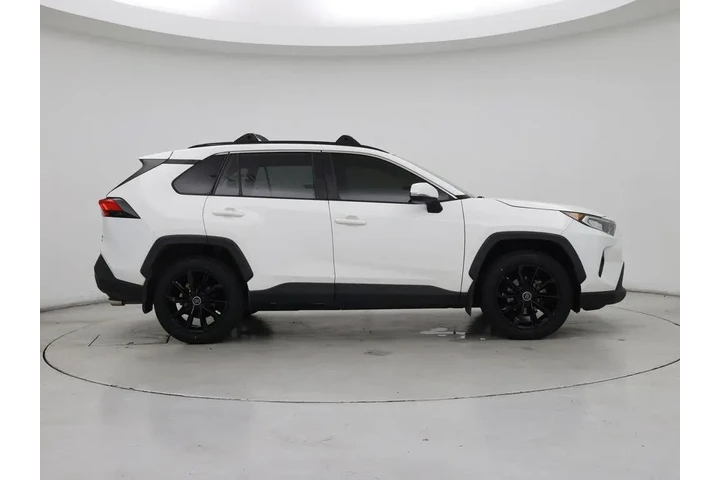 $27998 : Toyota RAV4 2020 AWD XLE Pre image 7
