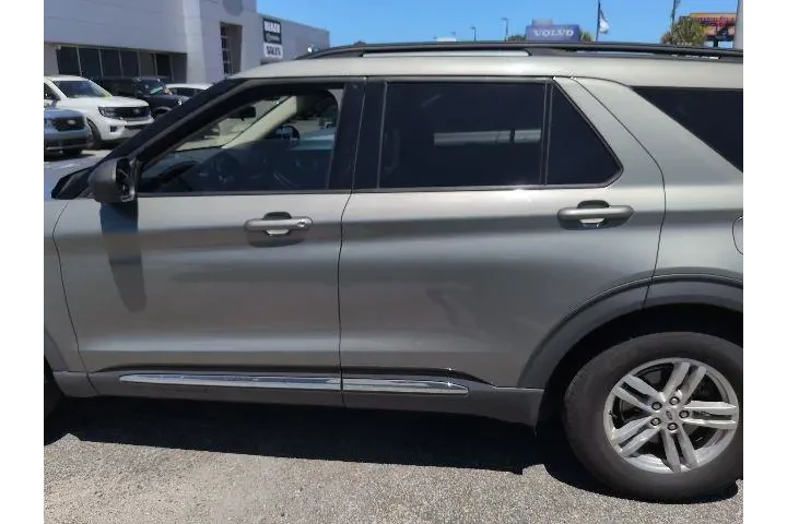 $23044 : Ford Explorer 2020 XLT 4dr S image 10