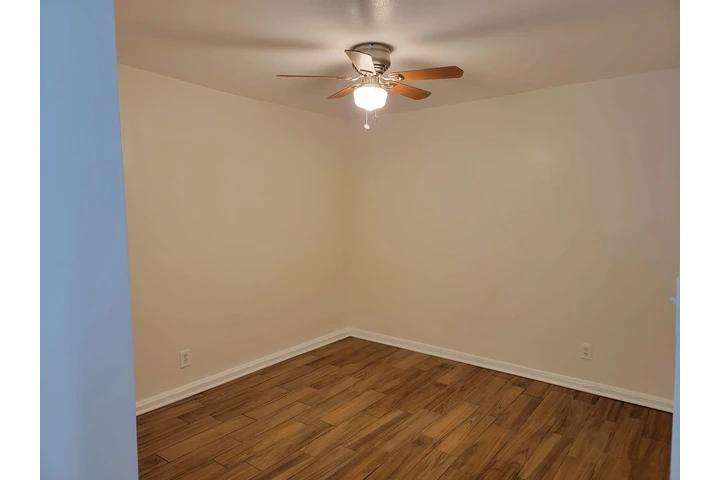 $1500 : Estudio con entrada privada image 9