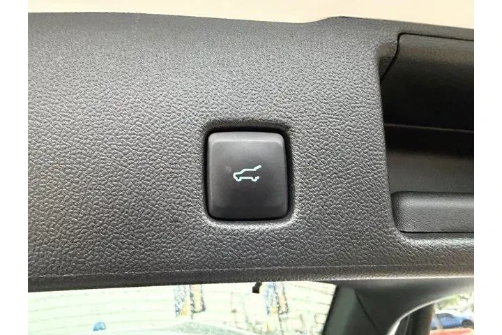 $25443 : Ford Escape 2023 ST-Line 4dr image 8