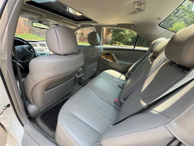 $10000 : 2007 Camry LE V6 image 8