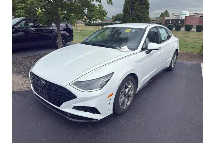 $17699 : Hyundai SONATA 2023 SEL 4dr image 2