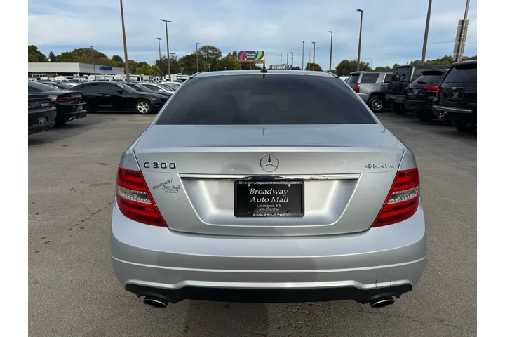$10980 : 2013 Mercedes-Benz C-Class 4d image 3