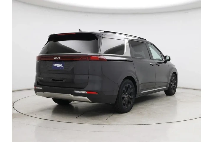 $39998 : Kia Carnival 2023 SX Prestig image 8