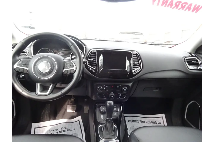 $10900 : 2018 Compass Altitude 4x4 image 10