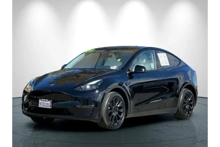 $33997 : Tesla Model Y 2023 AWD 4dr C image 8