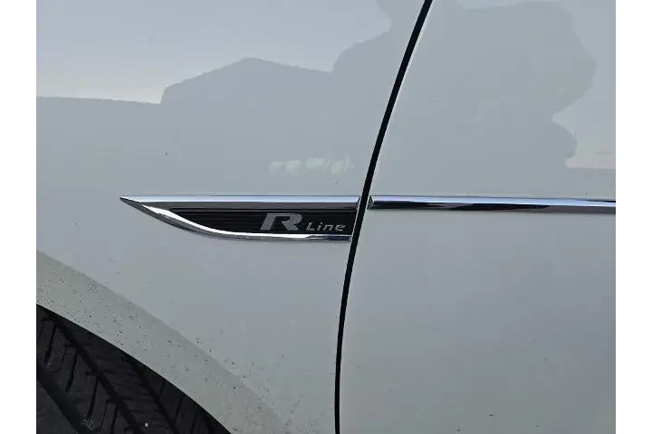 $16983 : Volkswagen Passat 2020 R-Lin image 3