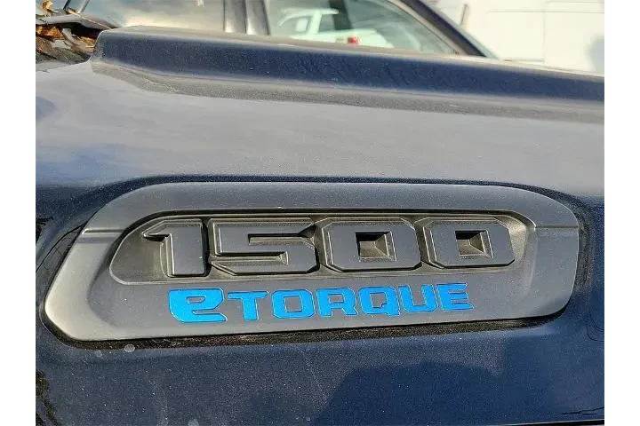 $37990 : Ram 1500 2025 4x4 Tradesman image 4