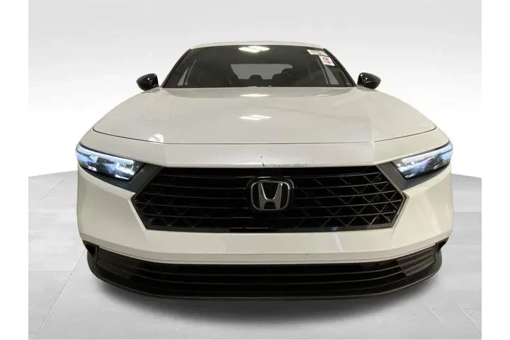 $27585 : Honda Accord Hybrid 2024 Spo image 6