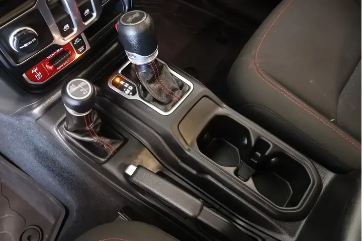 $36997 : Jeep Wrangler 2023 4x4 Rubic image 9