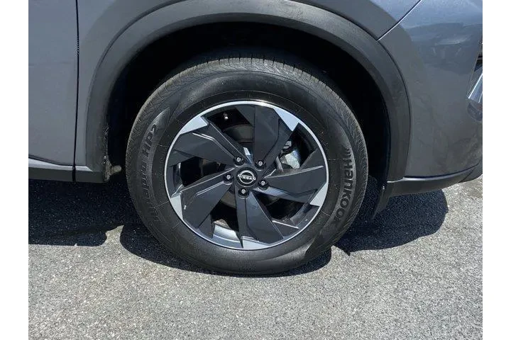 $19777 : Nissan Rogue 2025 AWD SV 4dr image 2